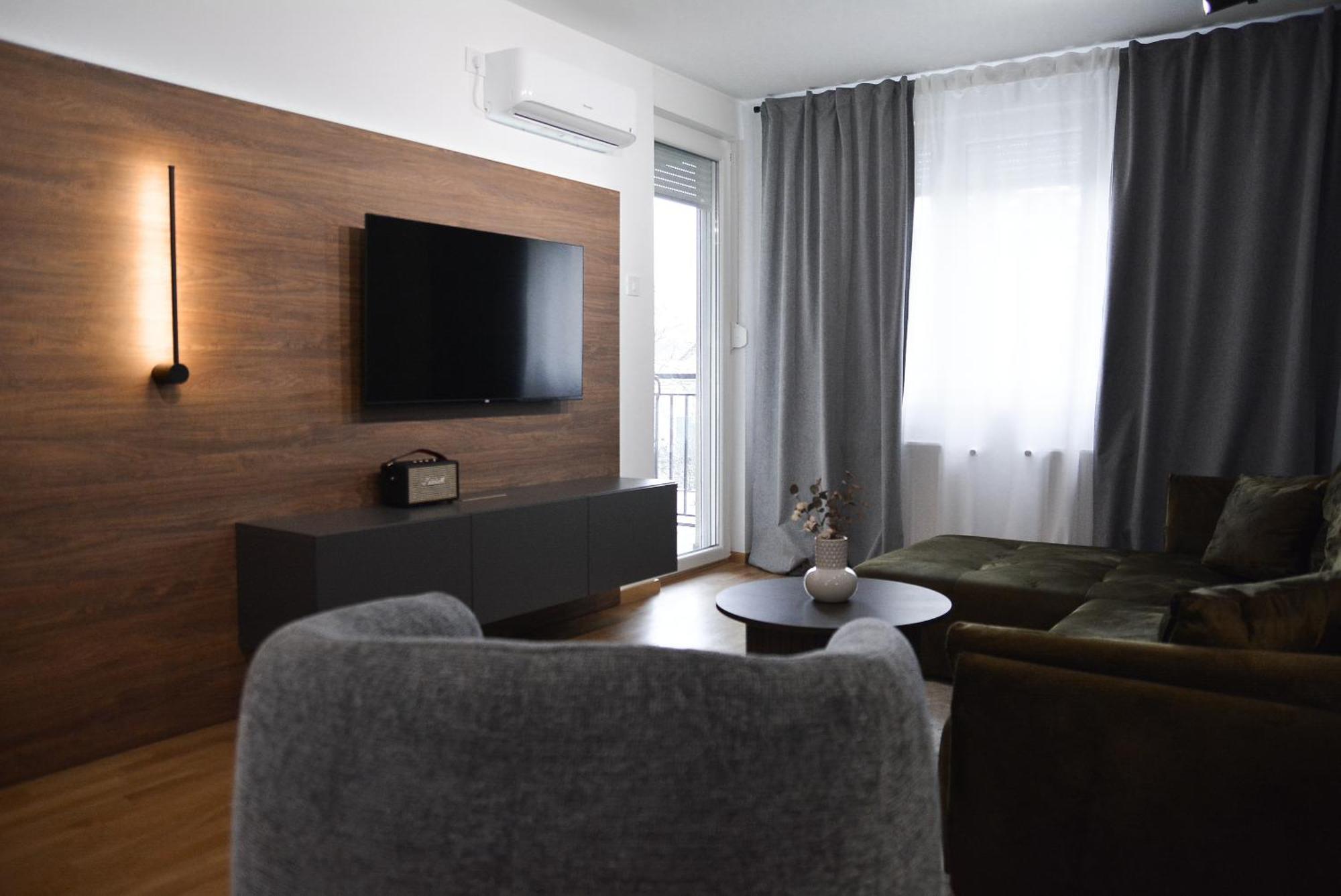 Crown Apartment 3 Суботица Экстерьер фото