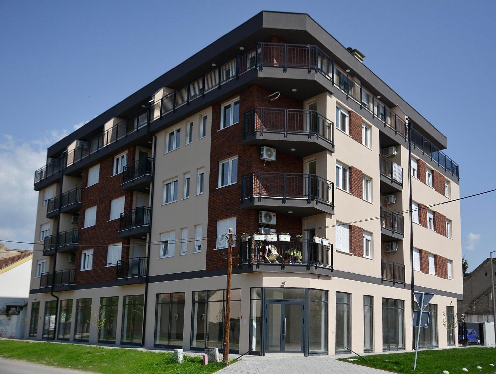 Crown Apartment 3 Суботица Экстерьер фото